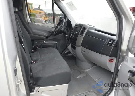 2017 Mercedes-Benz Sprinter 2500 High Roof V6 z USA, uszkodzony, nr VIN WD3PE8CDXHP566192